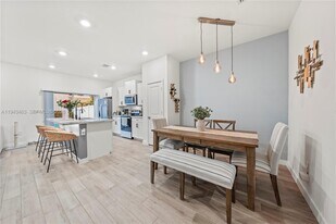 818 SE 17th St in Homestead, FL - Building Photo