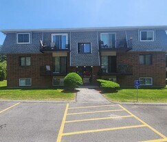 176 Maple Ave, Unit 2-1 in Rutland, MA - Building Photo