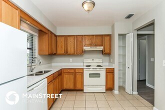 739 Isle Royale Ave in Palm Bay, FL - Building Photo - Building Photo