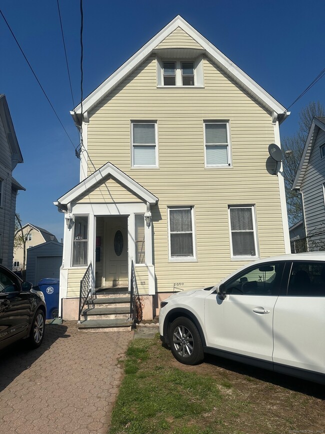 property at 433 3rd Ave