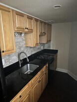 909 Clinton St, Unit 1C in Philadelphia, PA - Building Photo