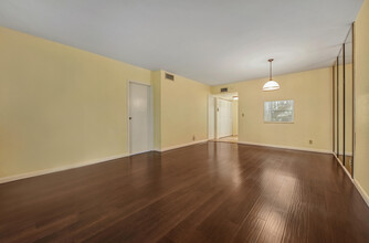 1 Abbey Ln in Delray Beach, FL - Building Photo - Building Photo