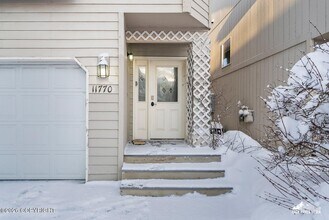 11770 Galena Bay Dr in Anchorage, AK - Building Photo - Building Photo