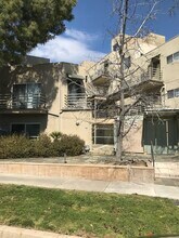 2915 Montrose Ave, Unit 528 in Glendale, CA - Building Photo - Building Photo