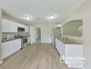 2665 Whispering Trails Dr in Winter Haven, FL - Building Photo - Building Photo