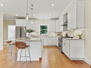 17 S Gate Park, Unit 17 in Newton, MA - Building Photo - Building Photo