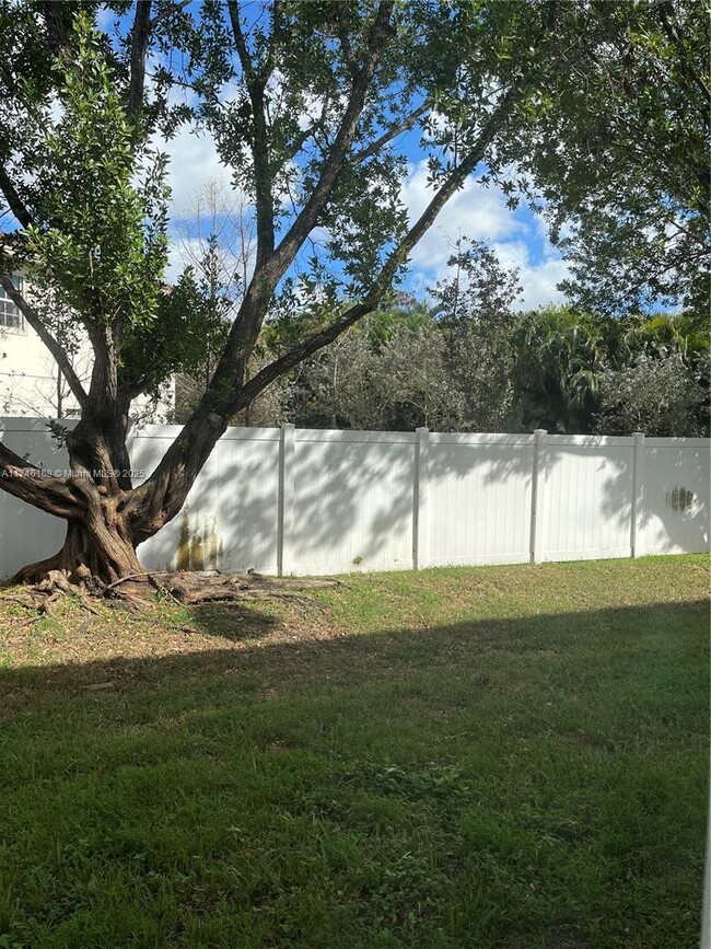 6716 Cypress Walk Terrace in Tamarac, FL - Building Photo - Building Photo