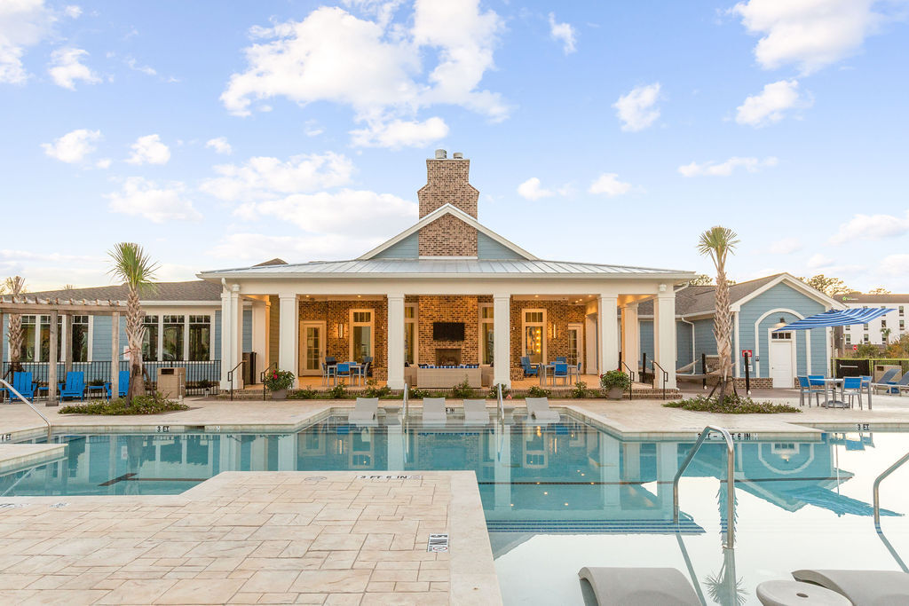 Crowne at 170 in Bluffton, SC - Foto de edificio