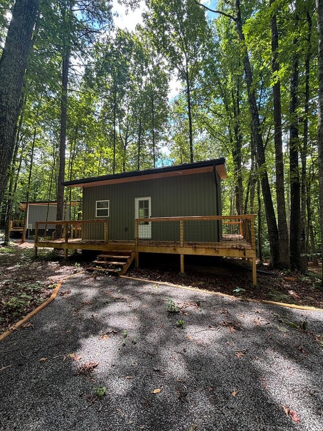 property at 8662 Lakeshore Dr