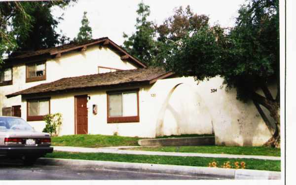 320-324 Stillman Ave in Upland, CA - Building Photo - Building Photo