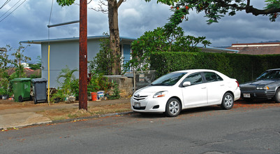 1640 Lusitana St in Honolulu, HI - Building Photo - Building Photo