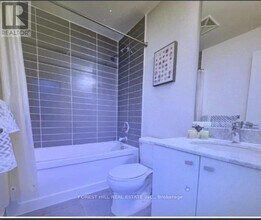 150 E Liberty St in Toronto, ON - Building Photo - Building Photo