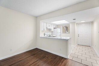 12510 White Bluff Rd in Savannah, GA - Building Photo - Building Photo