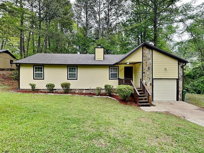 property at 2800 Alexandria Dr SW