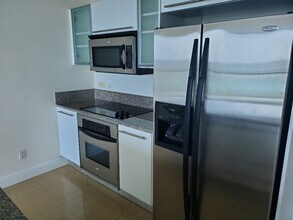 888 Biscayne Blvd, Unit 2290 in Miami, FL - Building Photo - Building Photo