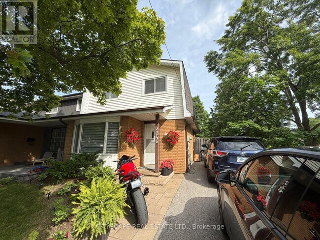 property at 3346 Chokecherry Crescent