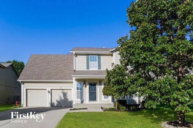 property at 16036 S Avalon St