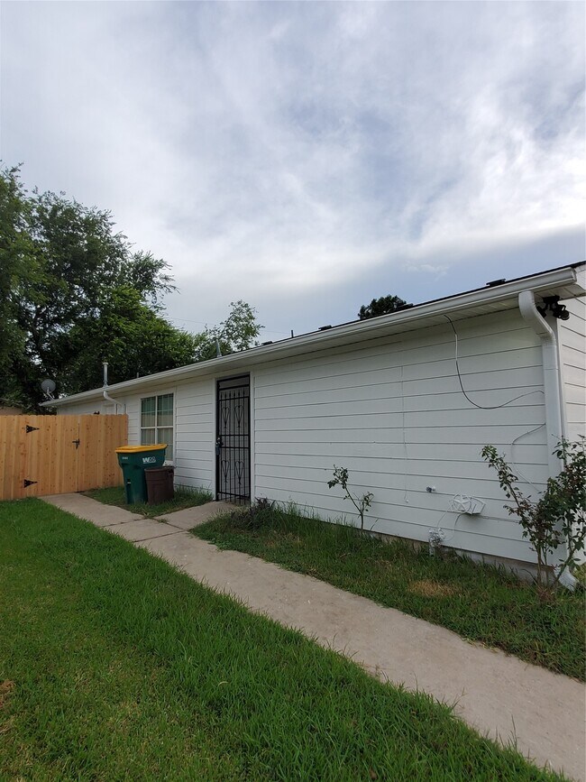 5319 Cherie Crest Ct in Houston, TX - Building Photo - Building Photo