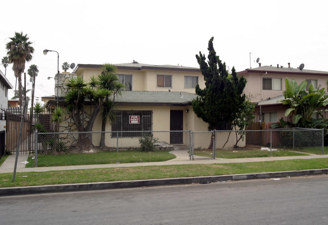 644 E 97th St in Inglewood, CA - Foto de edificio