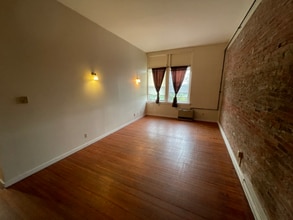 41 Academy St in Amsterdam, NY - Foto de edificio - Building Photo