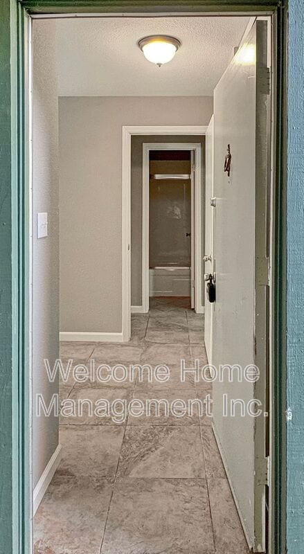 1036 Oak Grove Rd in Concord, CA - Building Photo - Building Photo