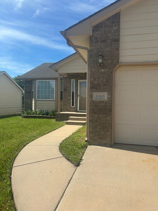 10805 E Funston St in Wichita, KS - Building Photo