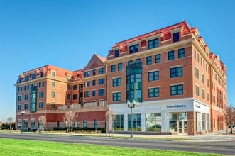 The Station At Potomac Yard Apartments in Alexandria, VA - Foto de edificio - Building Photo