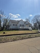 22 SW Main St in Bonne Terre, MO - Building Photo