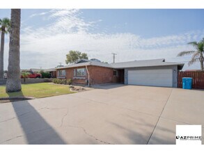 3619 W Stella Ln in Phoenix, AZ - Building Photo - Building Photo