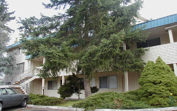 The El Dor Apartments in Kirkland, WA - Building Photo