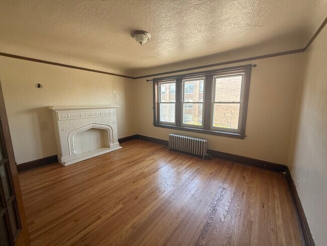 5559 W Altgeld St in Chicago, IL - Building Photo - Building Photo