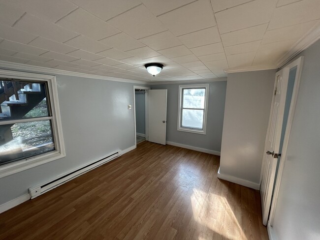 291 Lexington St, Unit #01 in Boston, MA - Building Photo - Building Photo