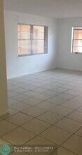 2530 Pierce St in Hollywood, FL - Foto de edificio - Building Photo