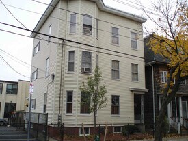 230 Brookline St, Unit 2 in Cambridge, MA - Building Photo
