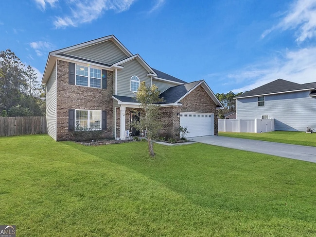732 Waterlily Ct in Hinesville, GA - Building Photo - Building Photo