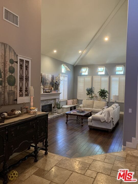 11320 Broadview Dr in Moorpark, CA - Building Photo - Building Photo