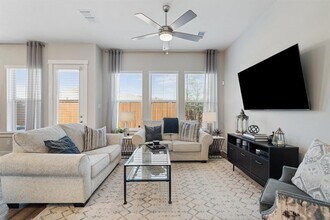 962 Ford Pines Ln in Houston, TX - Building Photo - Building Photo