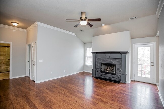 property at 2803 Foxwood Dr