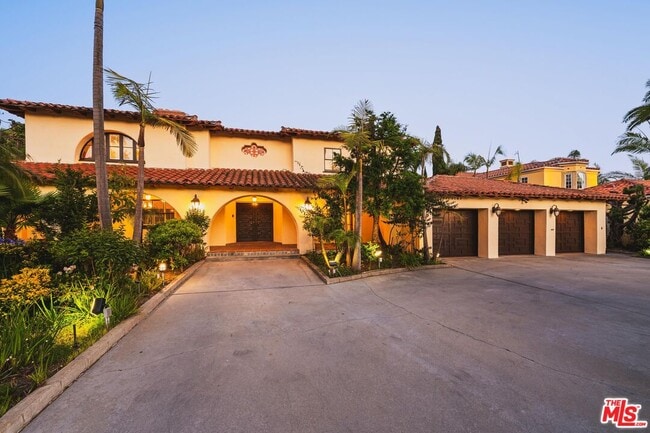 324 Marguerita Ave in Santa Monica, CA - Building Photo - Building Photo