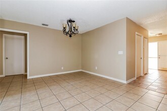 37 Harbor Oaks Cir in Safety Harbor, FL - Building Photo - Building Photo