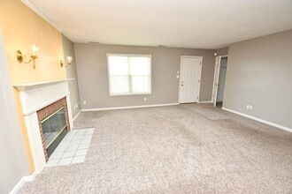 3457 Field Gate Dr in South Bend, IN - Building Photo - Building Photo