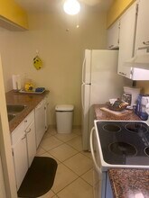 9380 Lennex Ln, Unit The Retreat in Ft. Myers, FL - Building Photo - Building Photo