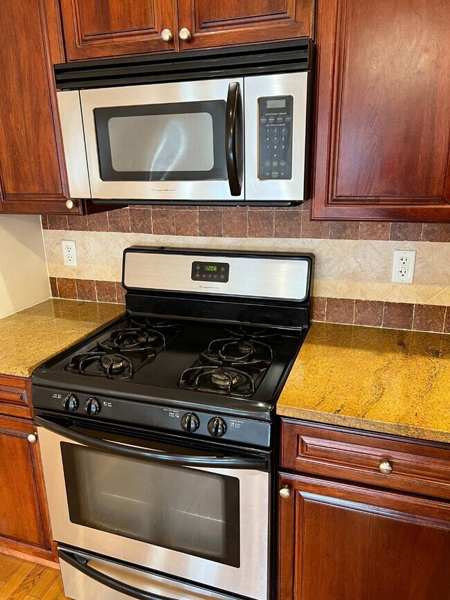 1831 83rd St in Brooklyn, NY - Building Photo - Building Photo