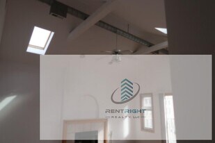 1446 W Chicago Ave, Unit 1448-4E in Chicago, IL - Building Photo