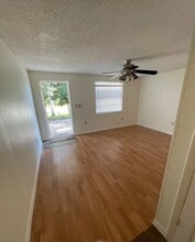12337 Buffing Rd, Unit B in Port Charlotte, FL - Building Photo - Building Photo