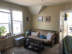 412 N 11th Ave E in Duluth, MN - Foto de edificio - Building Photo