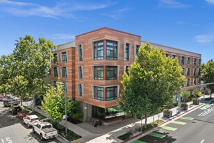 Wilton Court in Palo Alto, CA - Building Photo