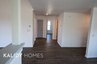 1400 Buena Vista Cir photo'