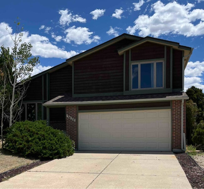 property at 3620 Sedgewood Way
