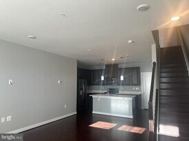 13338 Arrowbrook Centre Dr in Herndon, VA - Building Photo